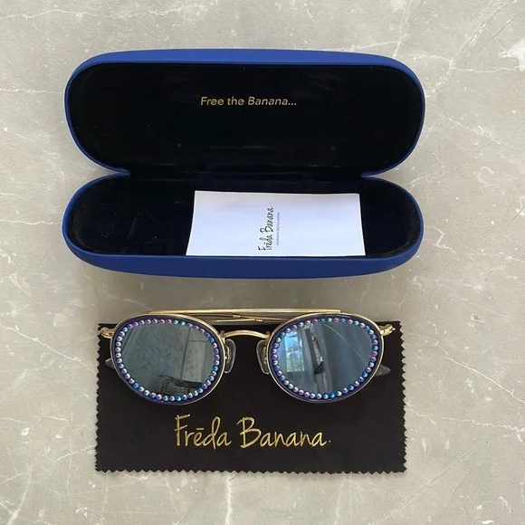 Freda Banana RARE Blue Rhinestone Round Aviator Gold Frame  display picture 1